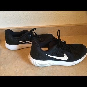 Nike tennis shoes size 11.5 men’s, gently used.